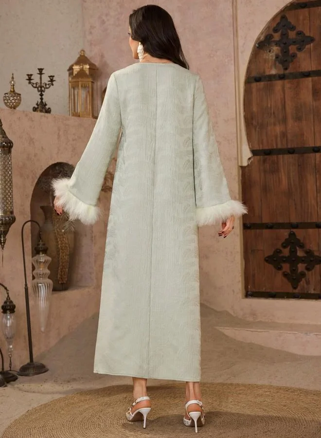 تايك تو جلابية جاكارة بأساور فرو صناعي